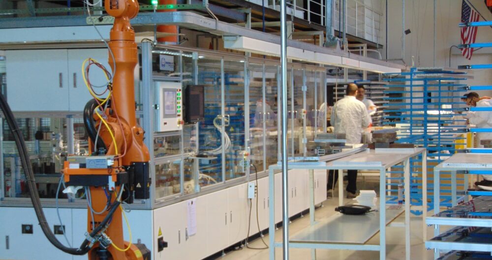 Team tecnico SIC Solar al lavoro